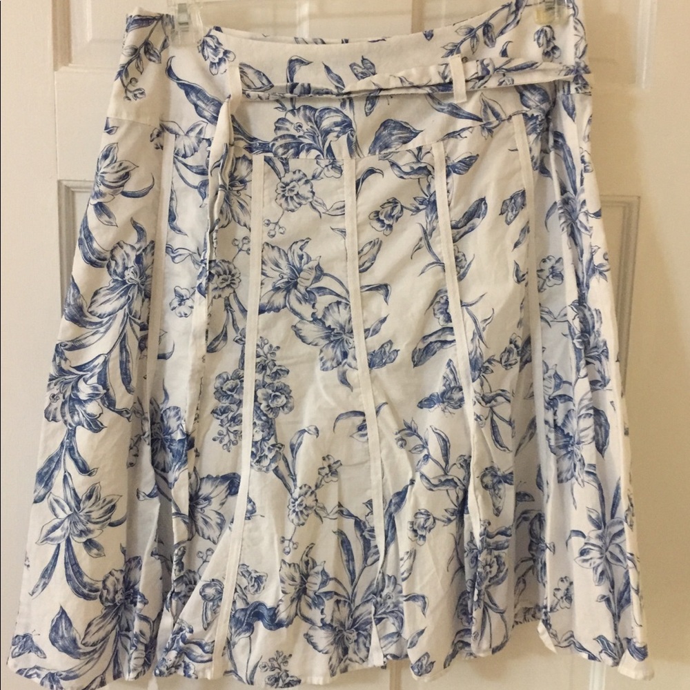 Fun blue and white size 12 skirt
